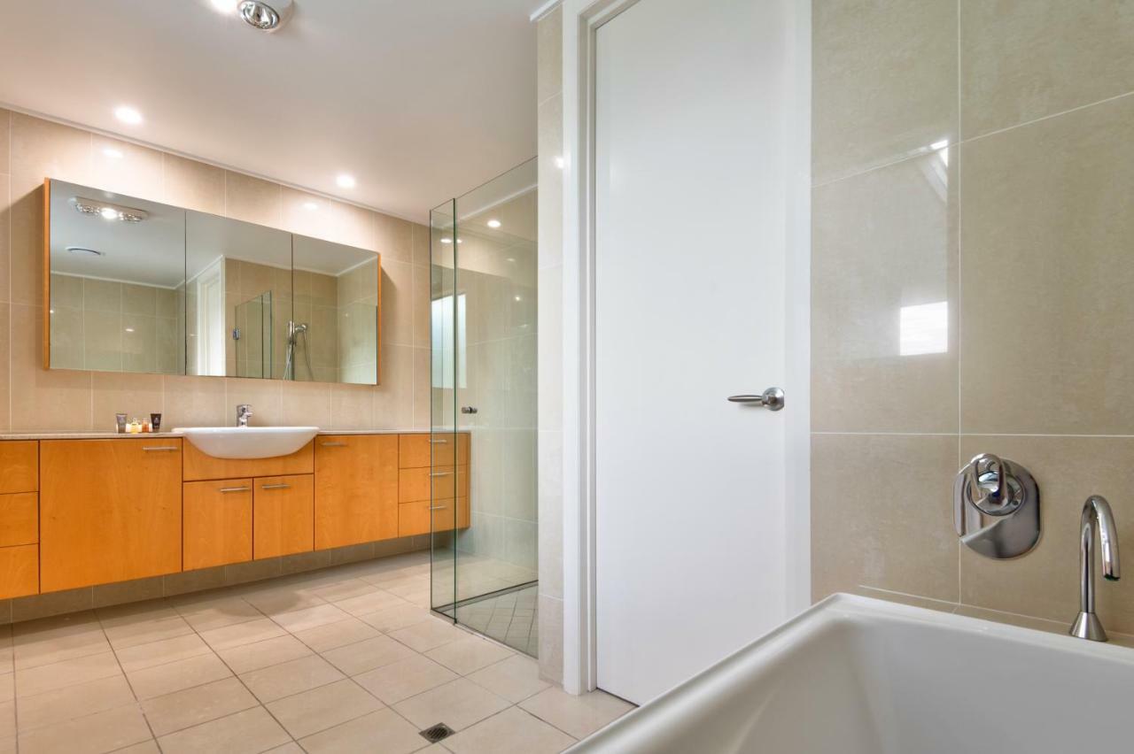 Pavillions Penthouse 25 - Luxury Waterfront Apartment With Private Roof Top Pool And Buggy Hamilton Island Exterior foto