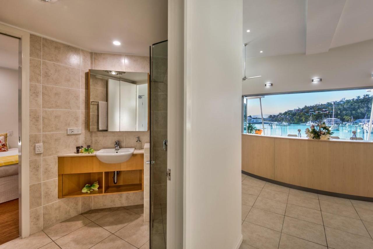 Pavillions Penthouse 25 - Luxury Waterfront Apartment With Private Roof Top Pool And Buggy Hamilton Island Exterior foto